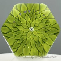 DAHLIA pistachio facets